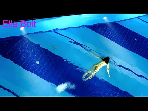 ❤️ Abdi teu tiasa ngeureunkeun nonton, pirang ngora bray ngojay buligir di ELLA bolt Resort kolam renang ❤ Poro anal dina su.hentai-ita.ru